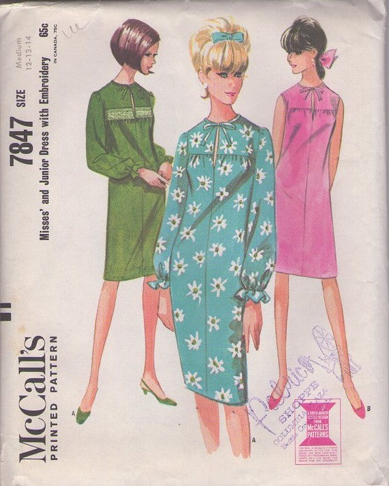 McCall's 7847 Vintage 60's Sewing Pattern Mod Panel Dresses, Slit & Tie Neck, Twiggy Day Dress Set, Straight Fitting Panel Shift Dress Set, 2 Styles Size M UNCUT