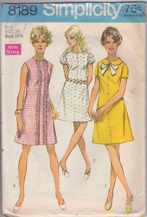 Simplicity 8189 Vintage 60's Sewing Pattern Mod Dress Set, Dart Fitted A-Line Dress, Eyelet Puff Sleeves, Collar or Lace Trim Size 10
