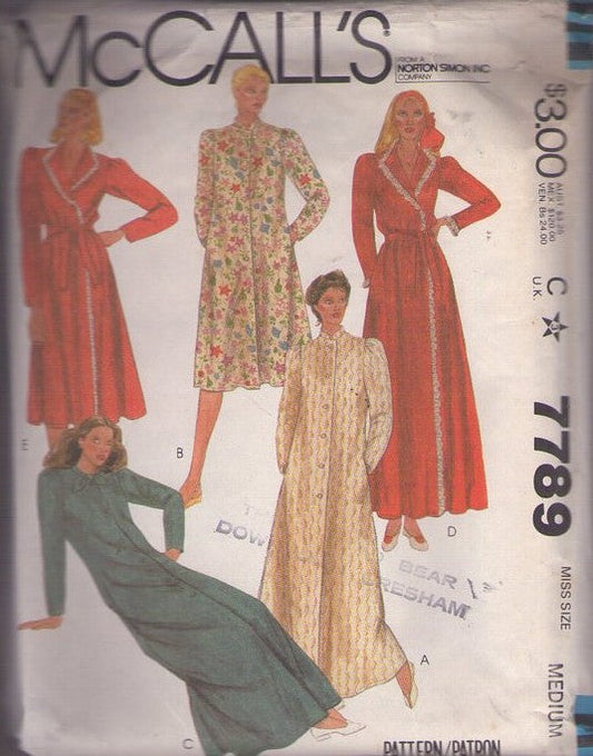 McCall's 7789 Vintage 80's Sewing Pattern Modest Robe Set, Farmcore, Cottagecore Wing Collar Robes, Housecoat, Dressing Gown Set Size M