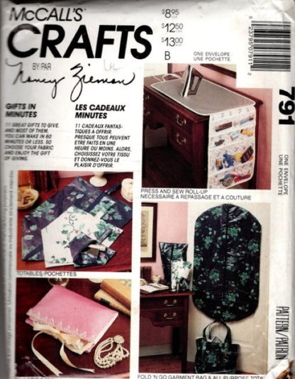 McCall's 791 Vintage 90's Sewing Pattern Home Accessory Gifts and Crafts, Cassarole Wrap, Picnic Mat, Organizers OZ