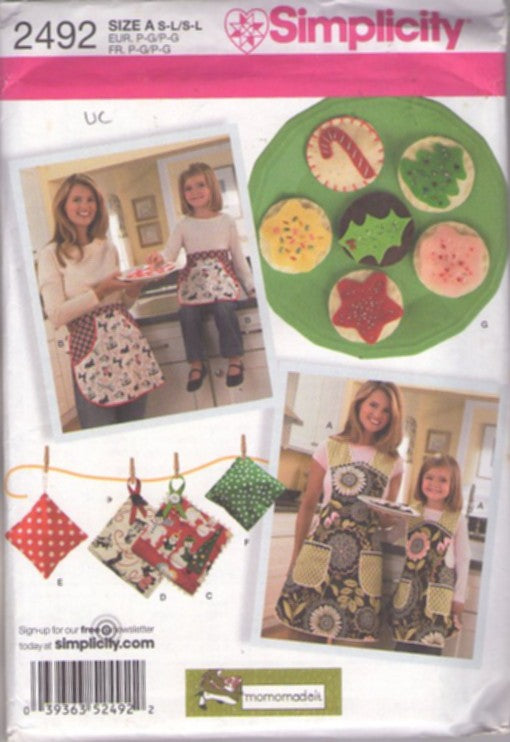 Simplicity 2492 Retro 2009 Sewing Pattern MomoMadeIt Aprons Set, Momo Made It Mother & Daughter Matching Half & Bib Apron Set, Felt Food Cookies, Potholders Size S-L