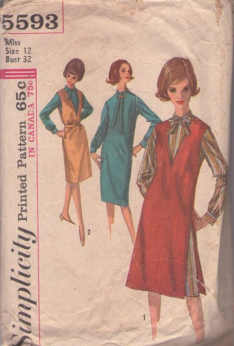 Simplicity 5593 Vintage 60's Sewing Pattern Mod Shift Dress, Plunging V Neck, Side Slits Jumper, Tie Collar Dress Size 12