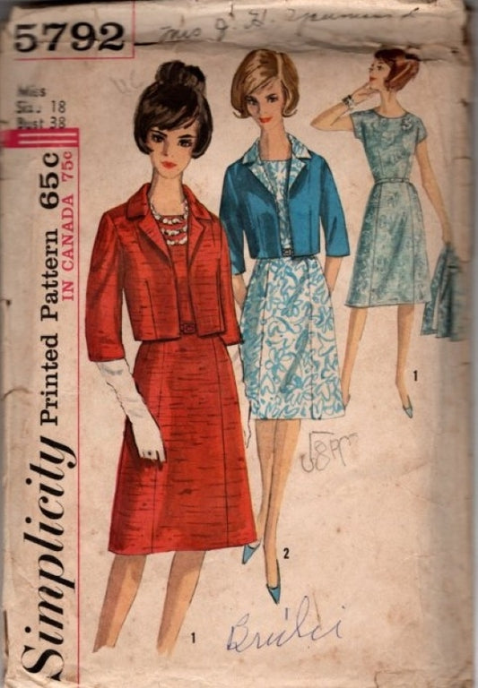 Simplicity 5792 Vintage 60's Sewing Pattern Chic Suit Dress, Short Collared Jacket, Fit & Flared Panel Front Dress Size 18