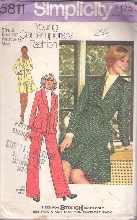 Simplicity 5811 Vintage 70's Sewing Pattern Mod Separates, Secretary Young Contemporary Fashion Shawl Collar Suit Jacket, Flirty Flared Circle Mini Skirt & Pants Size 12 CUT