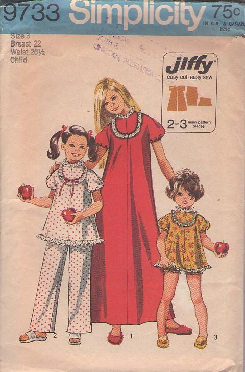 Simplicity 9733 Vintage 70's Sewing Pattern Girl's Pajamas, Gowns, Easy Jiffy, Round Lace Trimmed Yoke Shortie Babydoll Pajamas, PJs Top, Bloomers, Pants or Nightgown Size 3